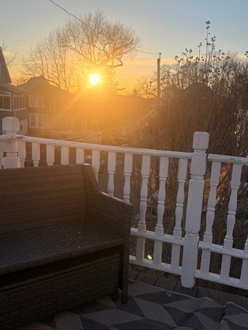 60 Roy St, Swampscott, MA 01907