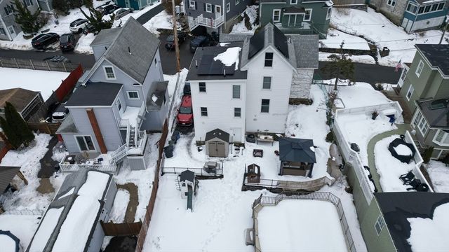 60 Roy St, Swampscott, MA 01907