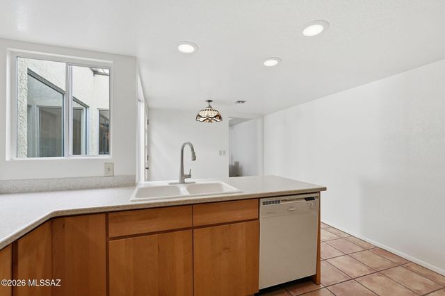 2942 N Placita Nueva, Tucson, AZ 85715