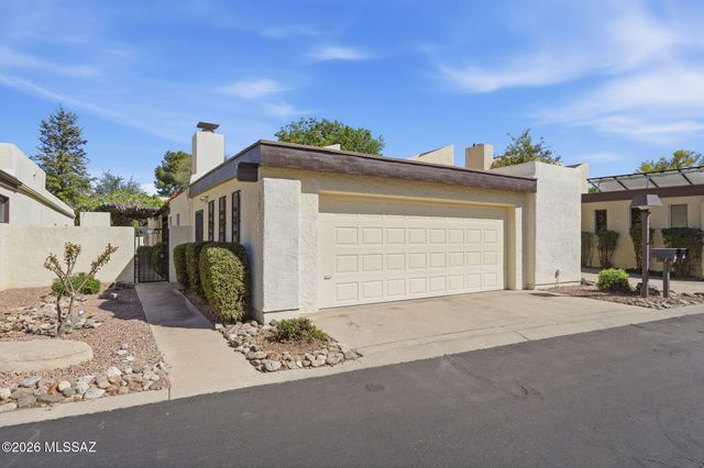 2942 N Placita Nueva, Tucson, AZ 85715