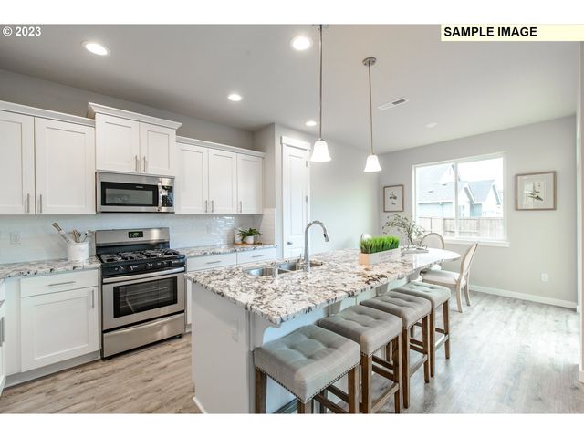 16509 Se Pacific Crest Trail Pl 758, Happy Valley, OR 97086