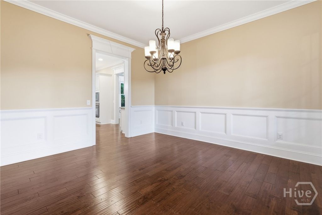 Image 12 of property listing at 190 Abercorn Lane, Richmond Hill, GA 31324