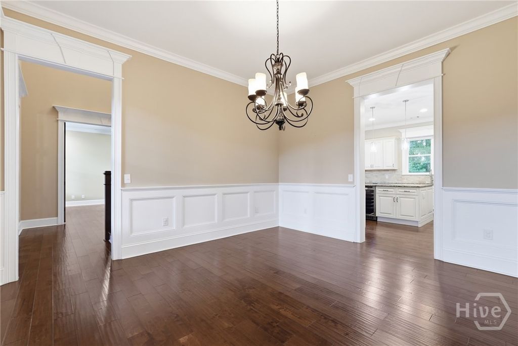 Image 13 of property listing at 190 Abercorn Lane, Richmond Hill, GA 31324