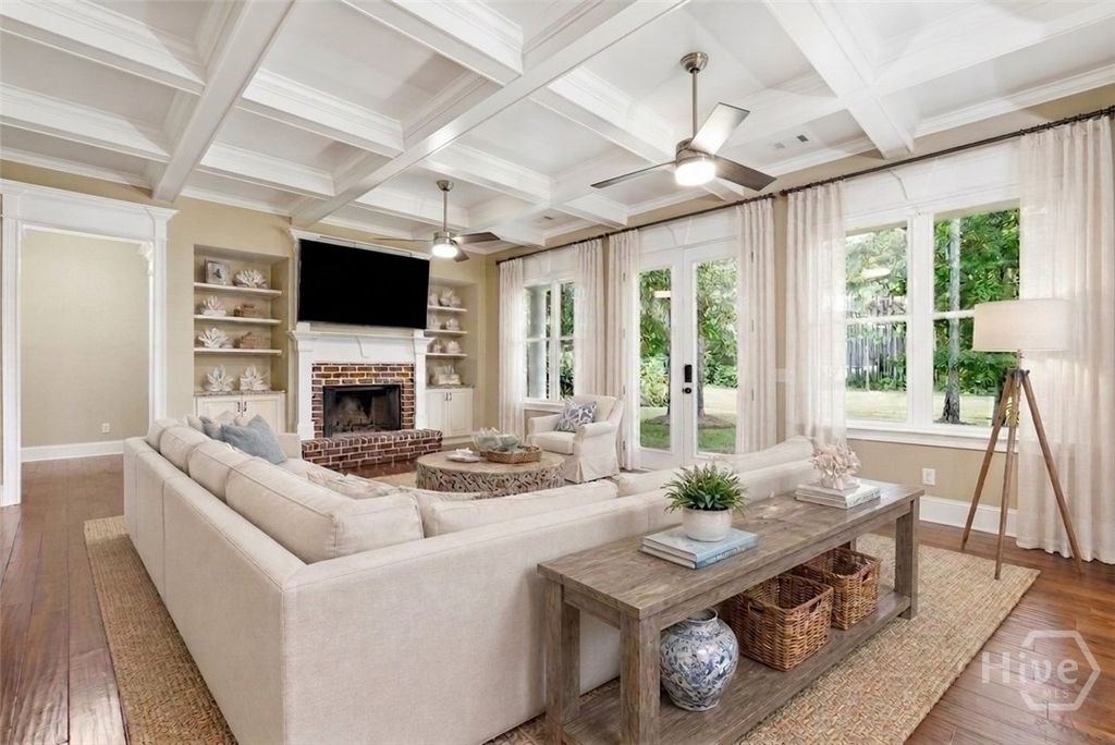 Image 23 of property listing at 190 Abercorn Lane, Richmond Hill, GA 31324