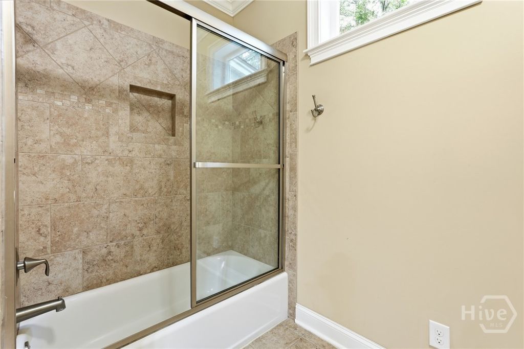 Image 33 of property listing at 190 Abercorn Lane, Richmond Hill, GA 31324