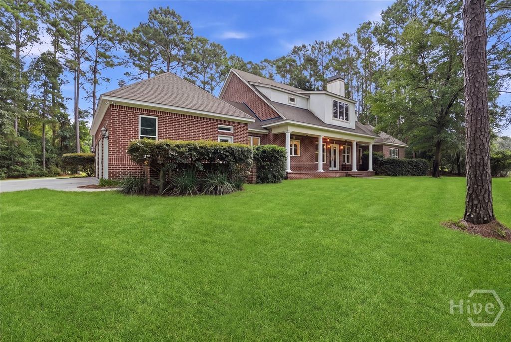 Image 40 of property listing at 190 Abercorn Lane, Richmond Hill, GA 31324