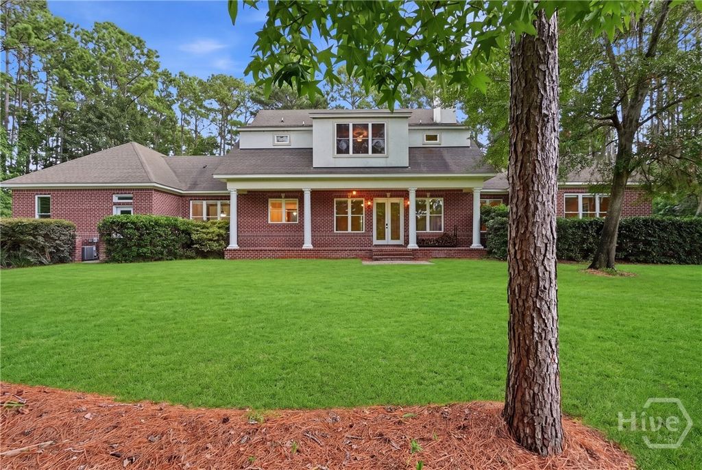 Image 41 of property listing at 190 Abercorn Lane, Richmond Hill, GA 31324