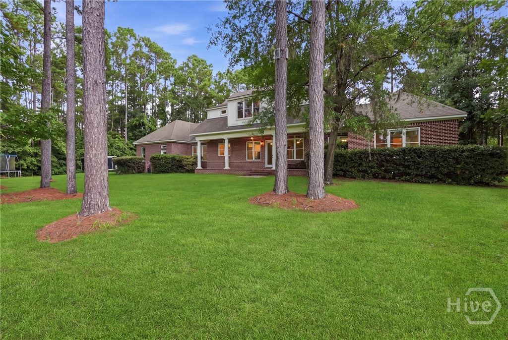 Image 42 of property listing at 190 Abercorn Lane, Richmond Hill, GA 31324