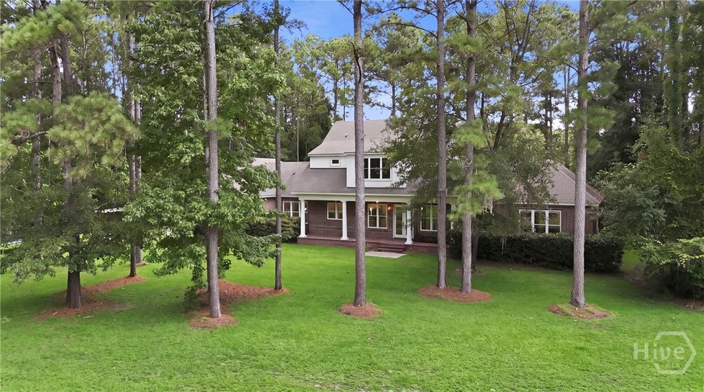Image 43 of property listing at 190 Abercorn Lane, Richmond Hill, GA 31324