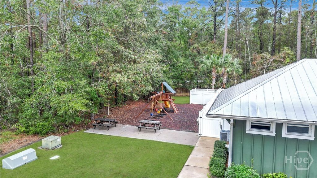 Image 52 of property listing at 190 Abercorn Lane, Richmond Hill, GA 31324