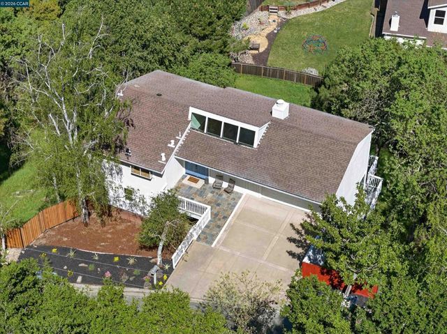 3424 Woodview Dr, Lafayette, CA 94549