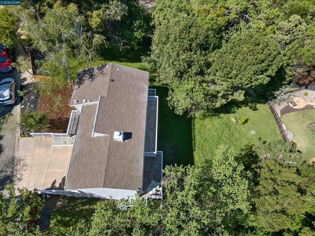 3424 Woodview Dr, Lafayette, CA 94549