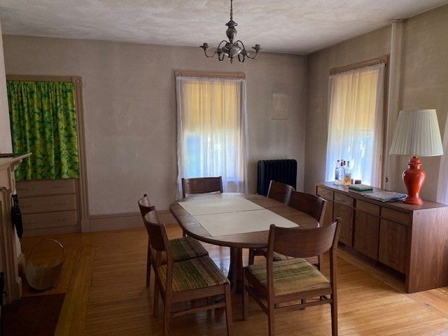 2 Orris Place, Melrose, MA 02176
