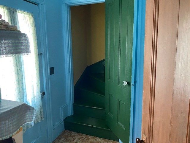2 Orris Place, Melrose, MA 02176