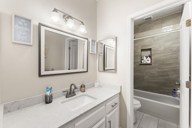 9656 Holly Glen Way, Elk Grove, CA 95757