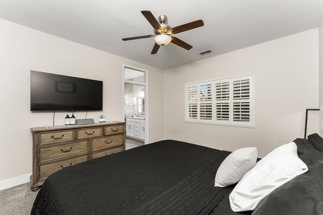 9656 Holly Glen Way, Elk Grove, CA 95757