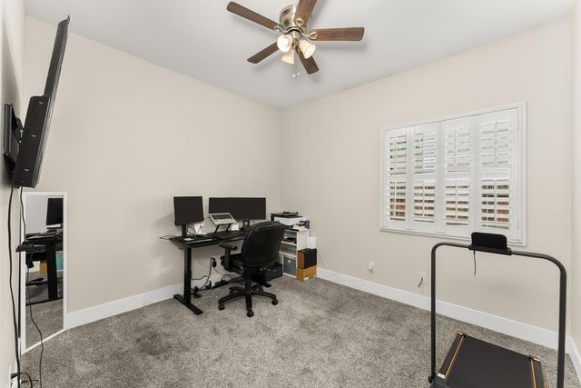 9656 Holly Glen Way, Elk Grove, CA 95757