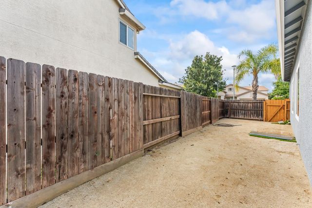 9656 Holly Glen Way, Elk Grove, CA 95757
