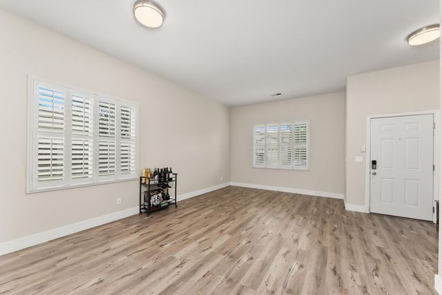 9656 Holly Glen Way, Elk Grove, CA 95757