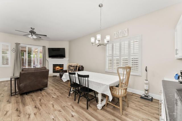 9656 Holly Glen Way, Elk Grove, CA 95757