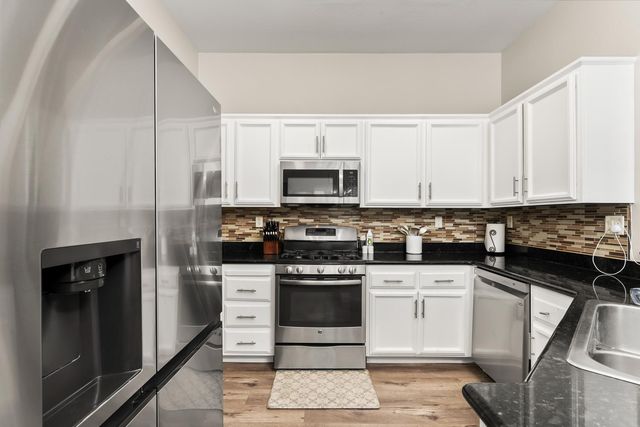 9656 Holly Glen Way, Elk Grove, CA 95757