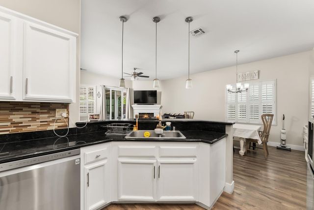 9656 Holly Glen Way, Elk Grove, CA 95757