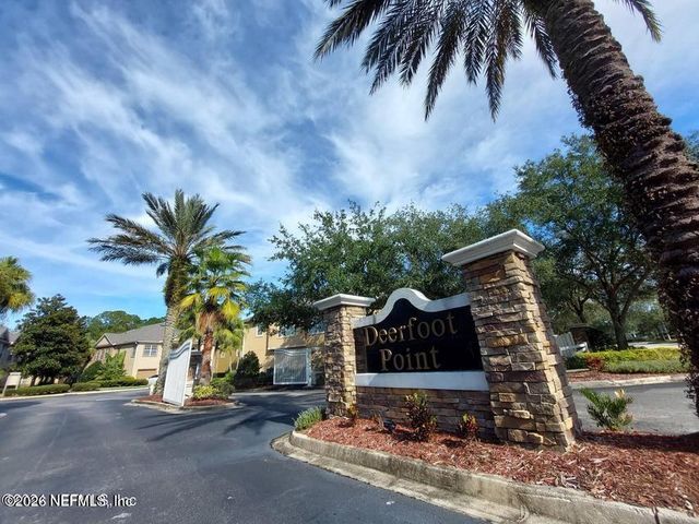 7151 DEERFOOT POINT Circle 11-1, Jacksonville, FL 32256
