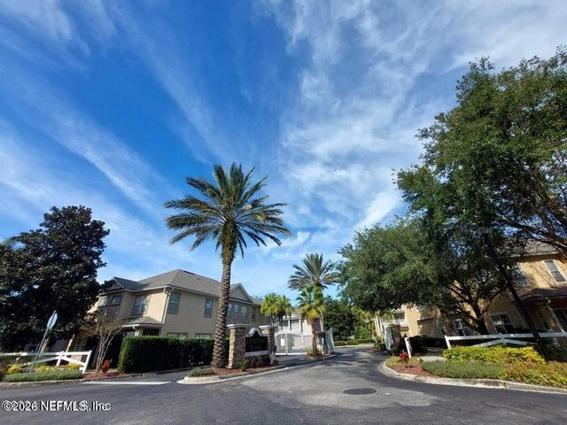 7151 DEERFOOT POINT Circle 11-1, Jacksonville, FL 32256