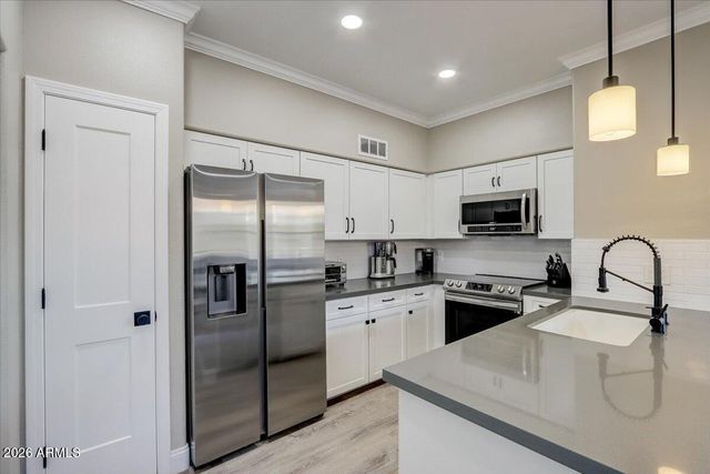 19777 N 76TH Street 2133, Scottsdale, AZ 85255