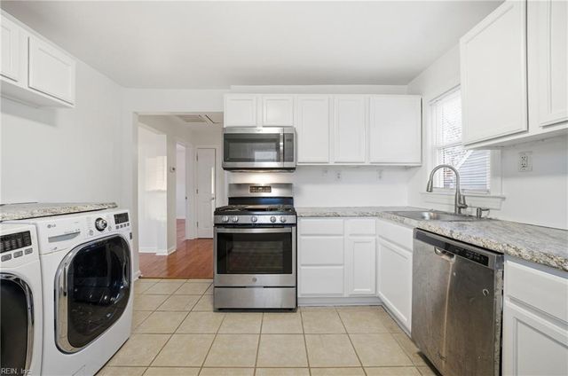 60 Greeneland BLVD, Portsmouth, VA 23701