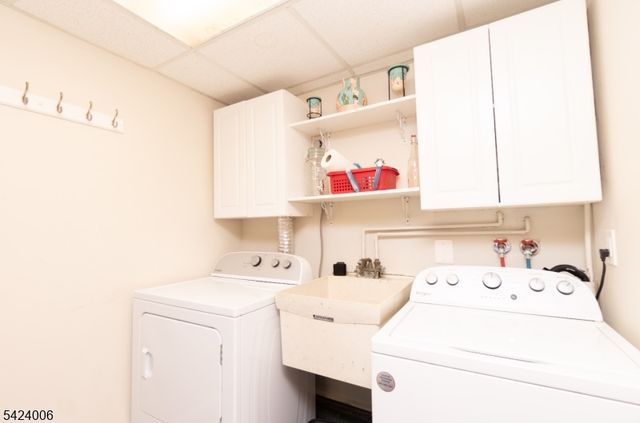 19 Valley Dr W, Vernon Twp., NJ 07418