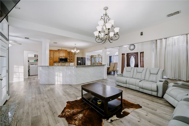 2369 Fm 892, Robstown, TX 78380