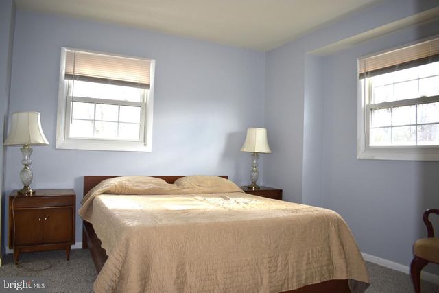 6008 DEWEY DR, Alexandria, VA 22310