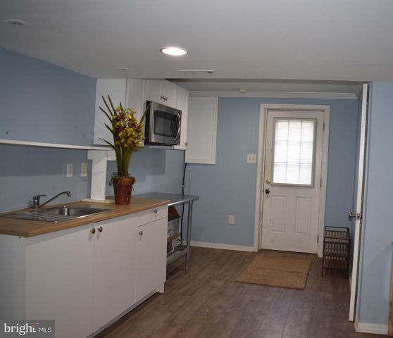 6008 DEWEY DR, Alexandria, VA 22310