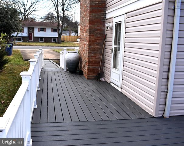 6008 DEWEY DR, Alexandria, VA 22310