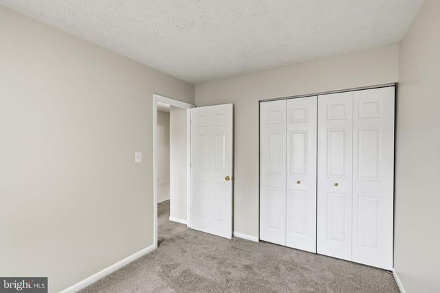 8 LONDON PERRY CT, Middle River, MD 21220