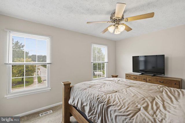 8 LONDON PERRY CT, Middle River, MD 21220