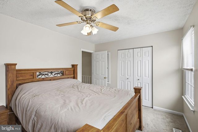 8 LONDON PERRY CT, Middle River, MD 21220