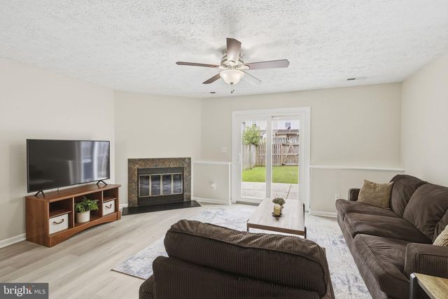 8 LONDON PERRY CT, Middle River, MD 21220