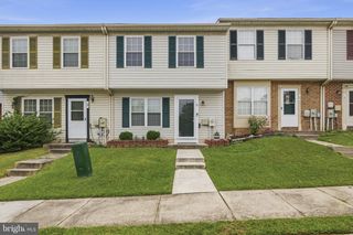 8 LONDON PERRY CT, Middle River, MD 21220