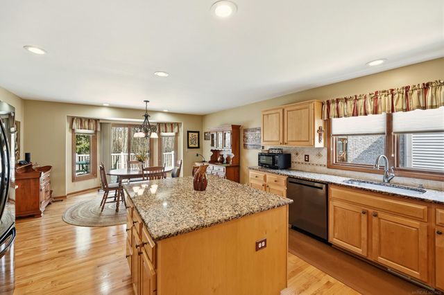 6703 Chianti Court, Shelby Twp, MI 48316