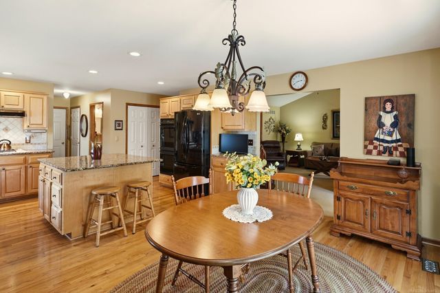 6703 Chianti Court, Shelby Twp, MI 48316