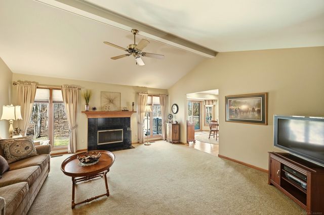 6703 Chianti Court, Shelby Twp, MI 48316