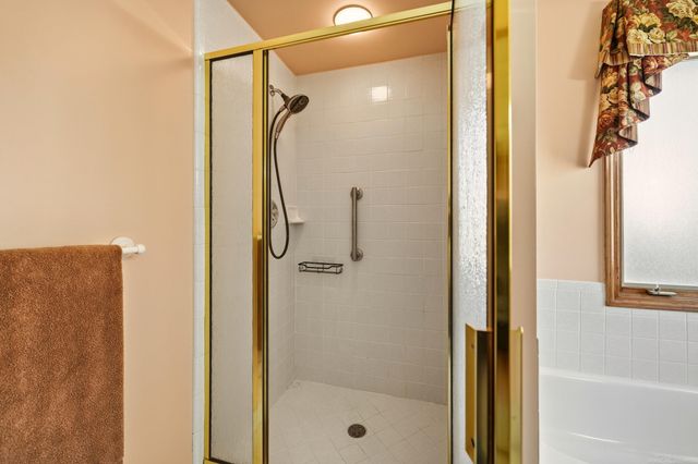 6703 Chianti Court, Shelby Twp, MI 48316