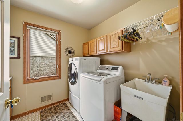 6703 Chianti Court, Shelby Twp, MI 48316