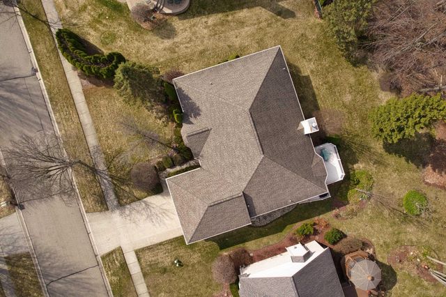 6703 Chianti Court, Shelby Twp, MI 48316