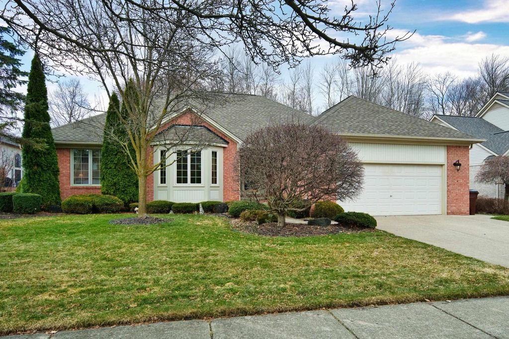 6703 Chianti Court, Shelby Twp, MI 48316