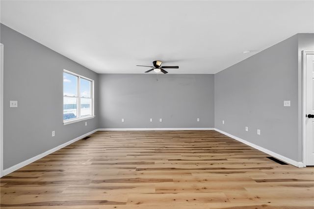 2020 Constitution Blvd, Arnold, PA 15068