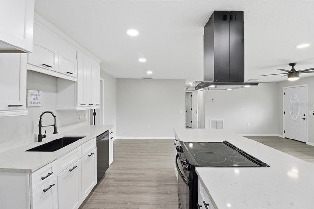 14 N HARRISON STREET, Beverly Hills, FL 34465