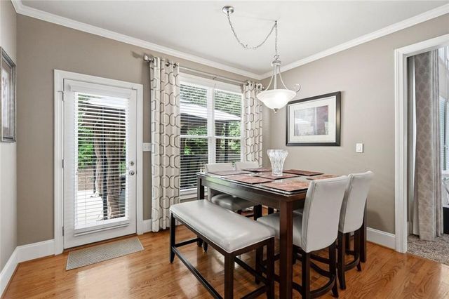 1097 Shady Spring Way, Lawrenceville, GA 30045